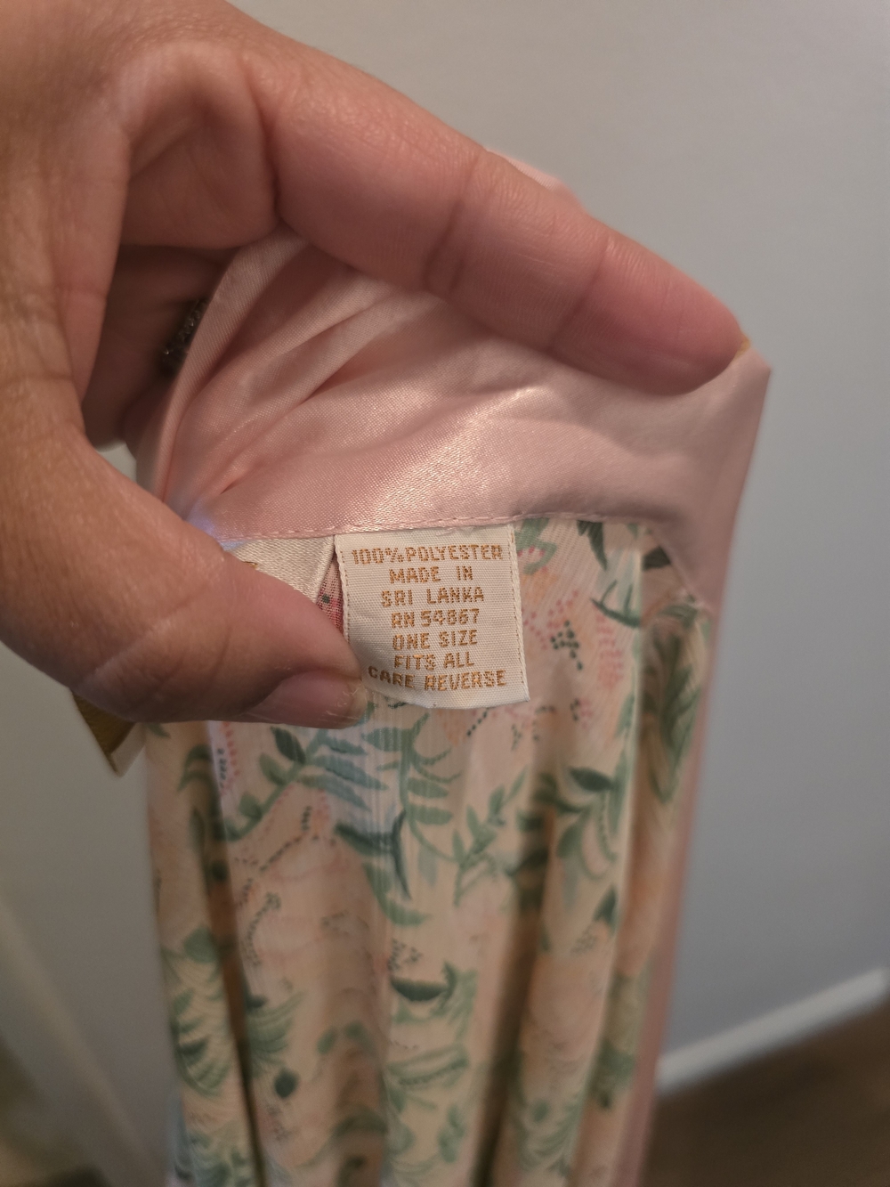 Vintage 1980s Victoria's Secret Gold Label kimono robe - Picture 7 of 7